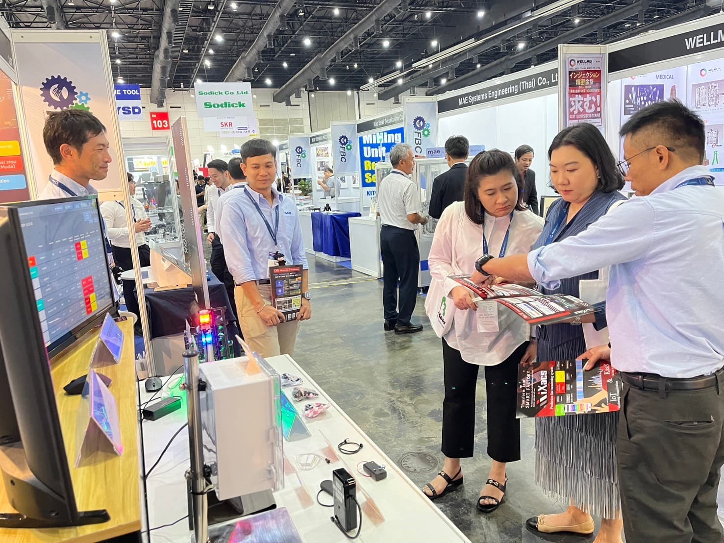 INTERMACH & subcon 2024 ที่ BITEC — เยี่ยมบูธ iXacs FBC Booth L57 — 2/3