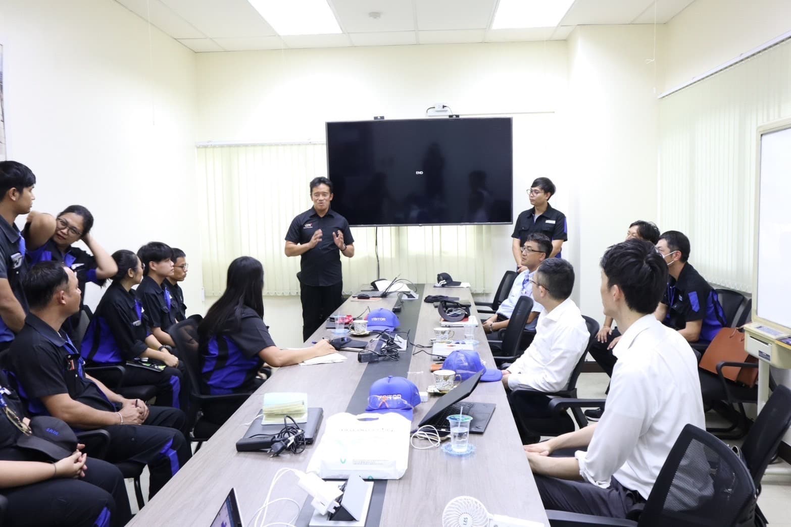 Mr. Kimura Tetsuya เยี่ยม SAM — รับฟังนำเสนอ Kaizen และ CO2 — 14/22