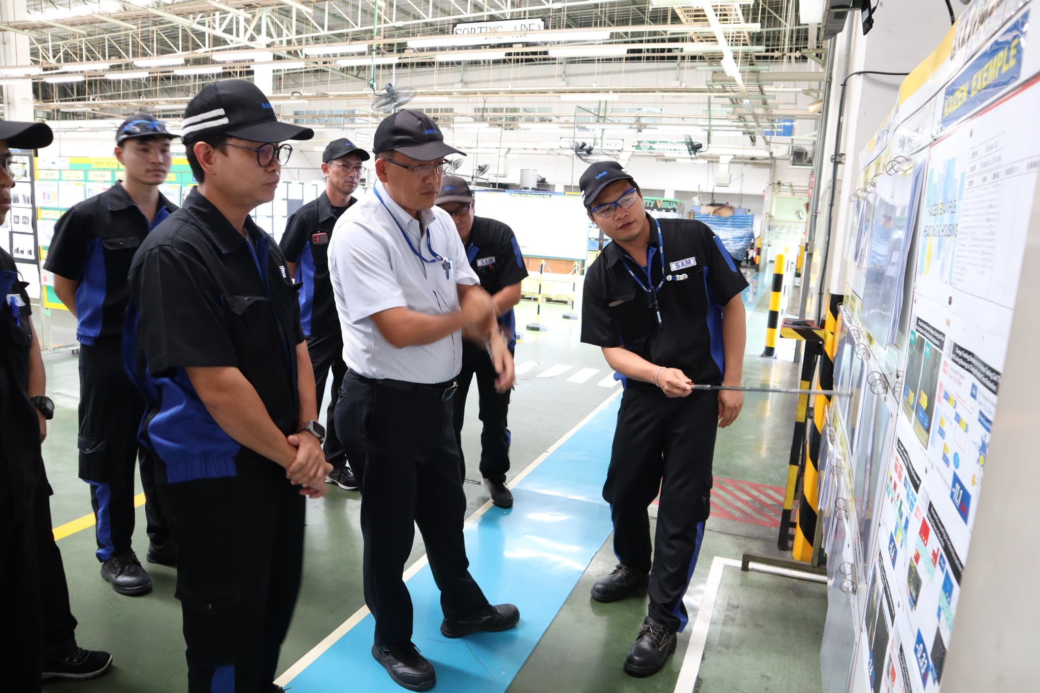 นำเสนอจบกิจกรรม Yokoten ไลน์ 614K Head Housing No.2 — 2/4